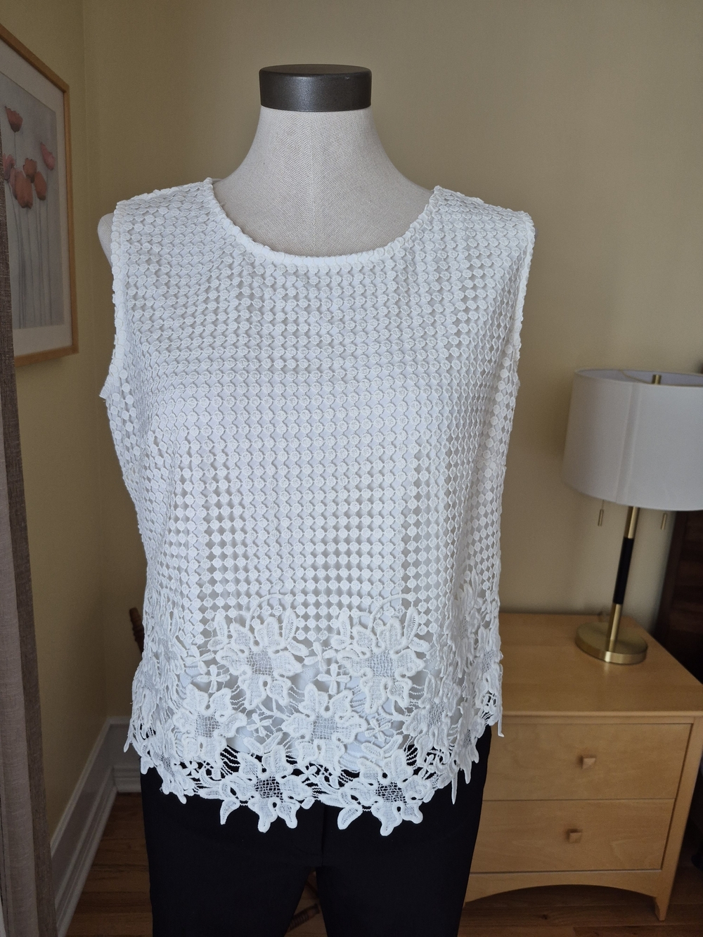 White Lace Crochet Tank Top with Floral Hem